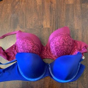 2 Victoria’s Secret Bras